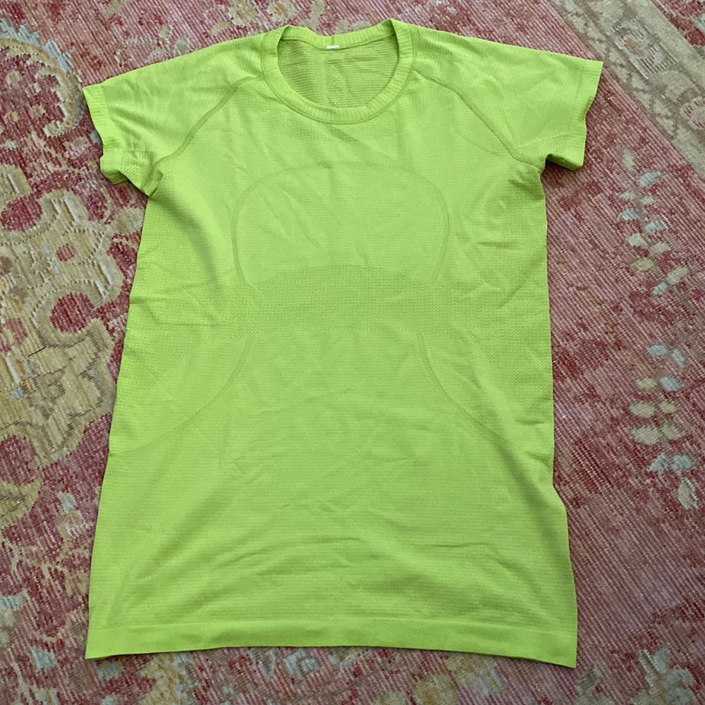 Lululemon Swiftly Tech Top